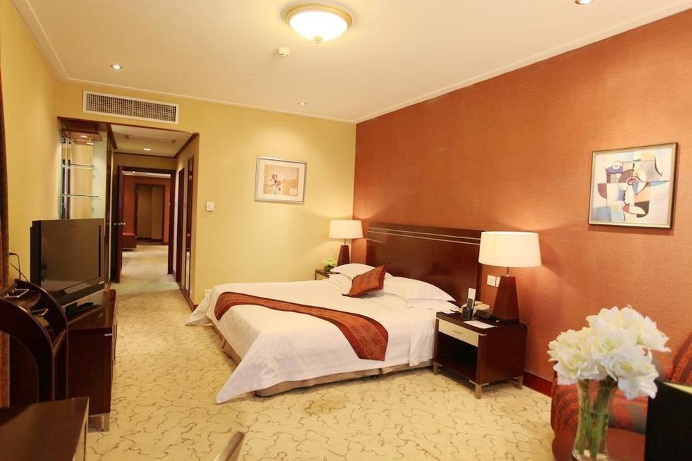 Yun-Zen Jinling World Trade Plaza Hotel Shijiazhuang Dış mekan fotoğraf