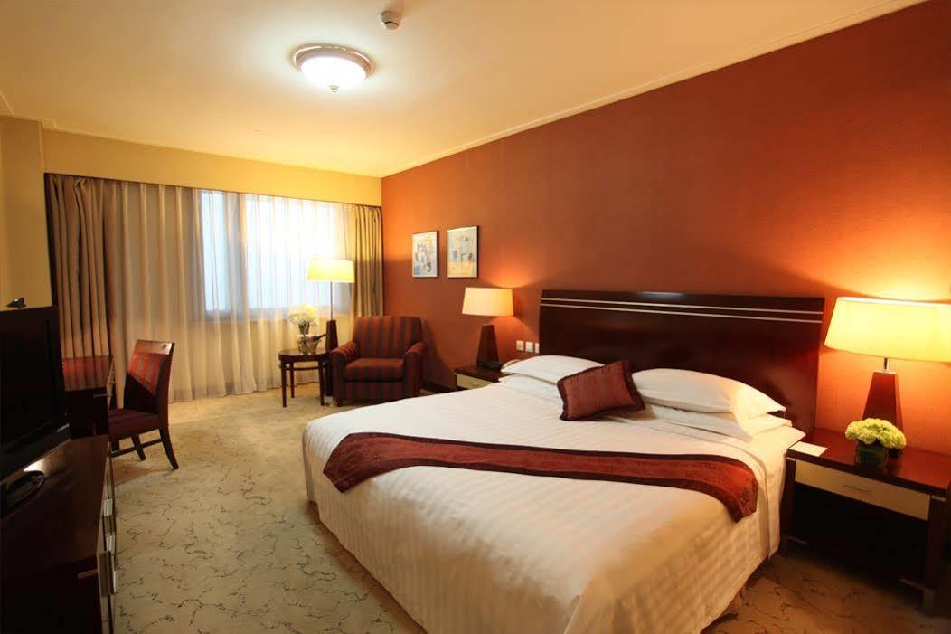 Yun-Zen Jinling World Trade Plaza Hotel Shijiazhuang Dış mekan fotoğraf